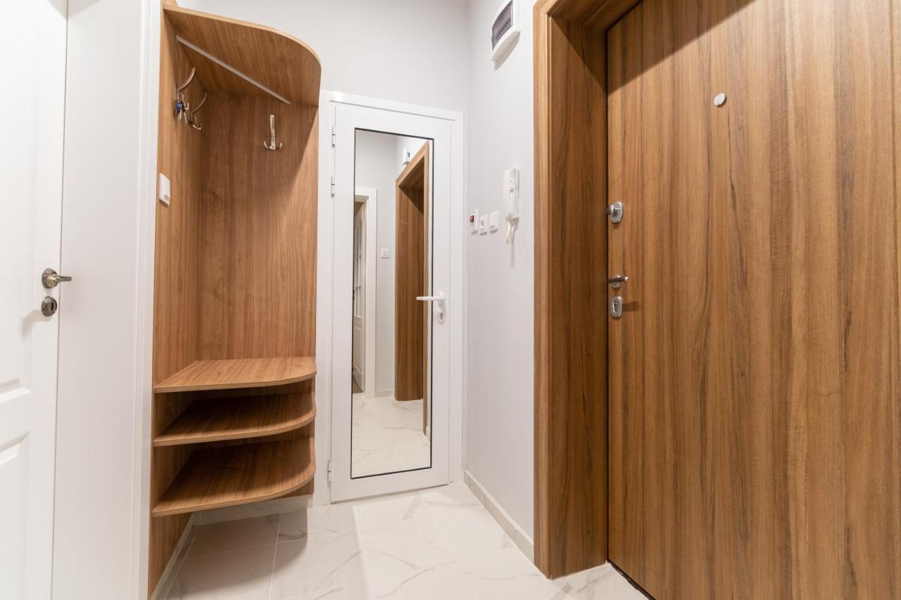 Heart Of The City 2-Bedroom Apartment Plovdiv Ngoại thất bức ảnh